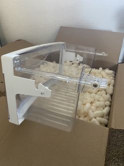 Refrigerator Crisper Drawer