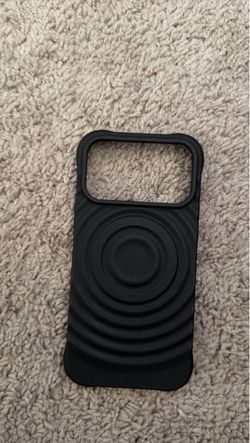 Black iPhone 17 pro max case