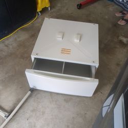 Lg  Under Dryer Drawer