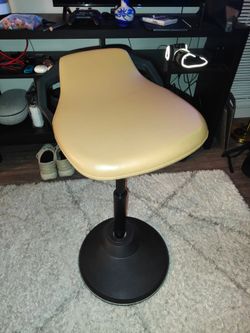 Ergonomic standing desk stool
