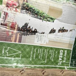 7’ Christmas Tree free!