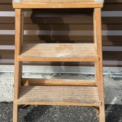 Keller W-2 Folding 2Ft Step Ladder