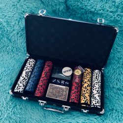 BLIZZARD Ent POKER SET Employee Exclusive VIDEO GAME Themed Card CHIPS World OF WARCRAFT Diablo STARCRAFT 2009 Rare