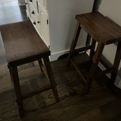 set of three stools