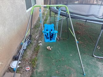 Outdoor baby swing