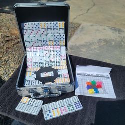 Mexican Train Dominoes Set