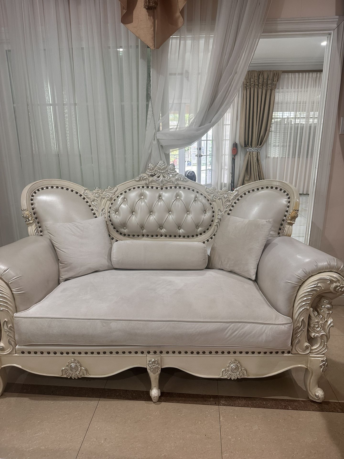 Table With Couch Set