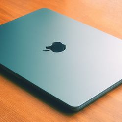 Macbook Air M2 (2023)