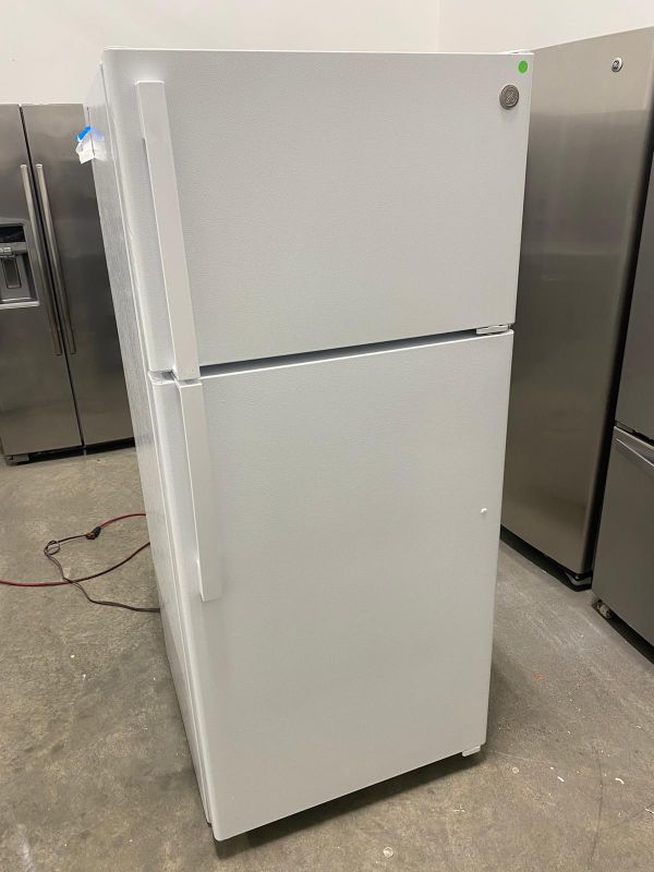 GE Refrigerator 28”x64” brand new for Sale in Salem, MA OfferUp