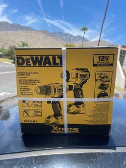 12v DWALT Drill and compact set