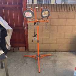 1200 Watt Halogen Work Lights With Tripod