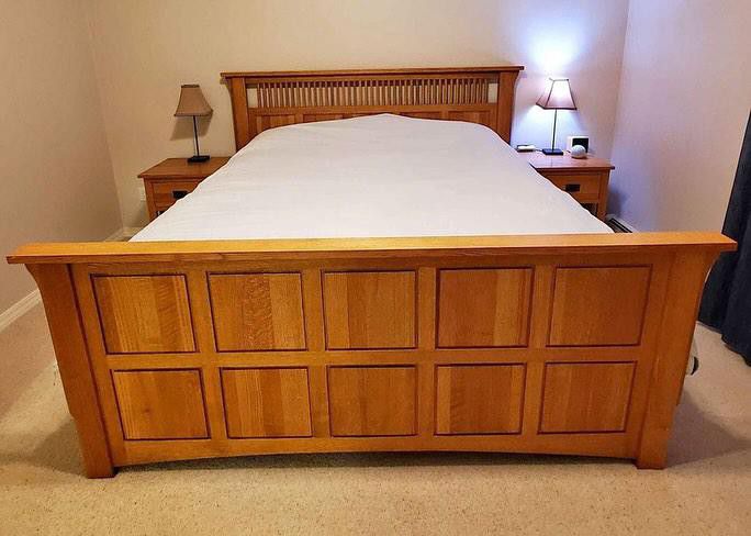 5 Pc Solid Oak King Bedroom Set