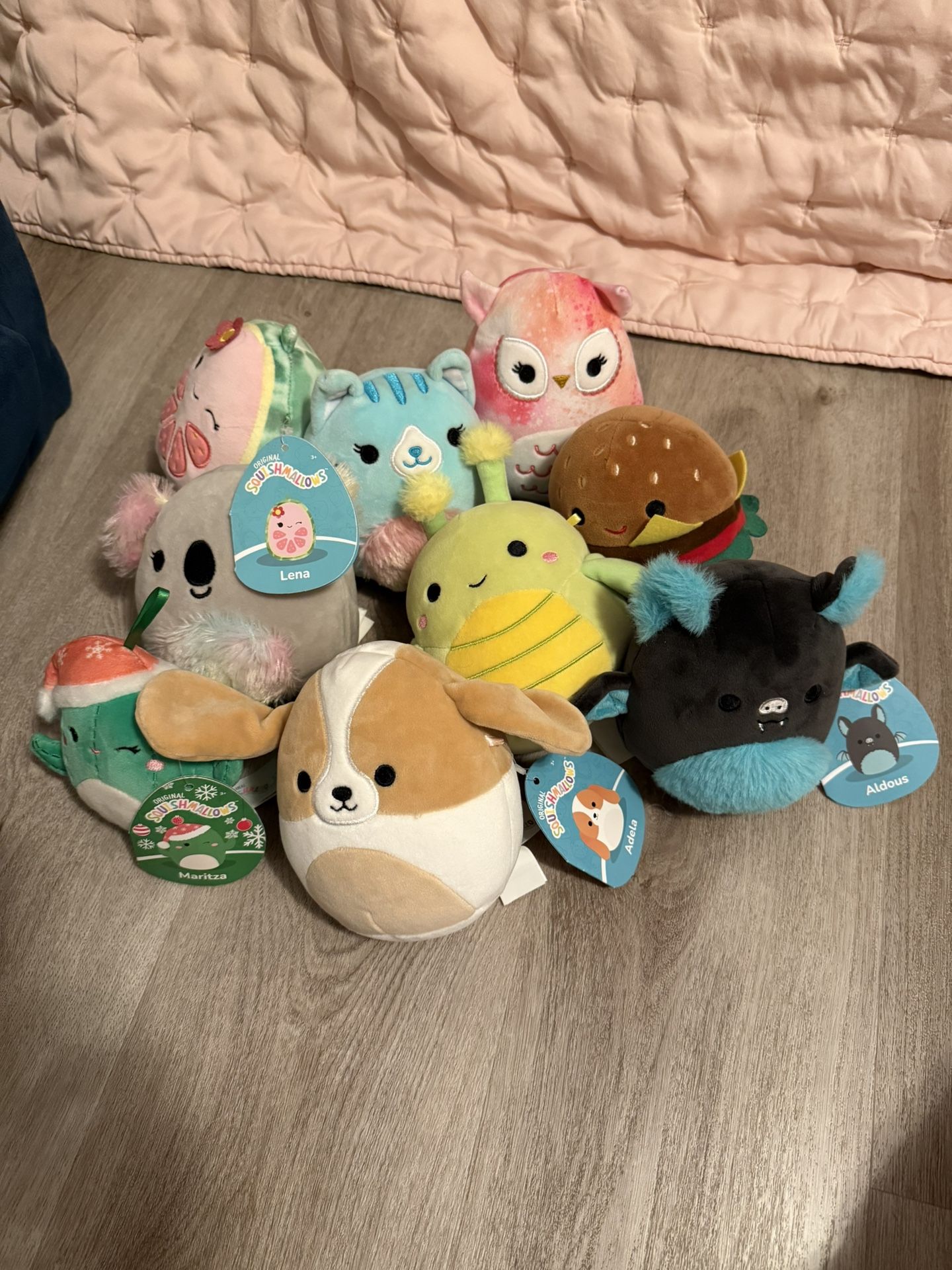 Lot Of 9 squishmallows