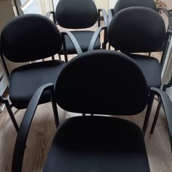 Table/ Chairs