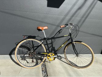 His and Hers 7 Speed Cruising Bikes