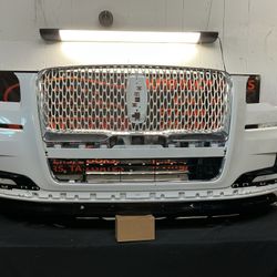 LINCOLN NAVIGATOR 2022-2024 FRONT BUMPER OEM