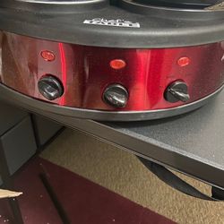 Slow cooker