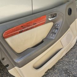 Lexus GS300  Door Card