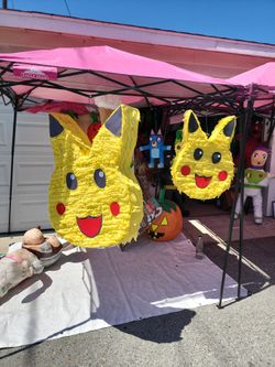 Pikachu  PINATA 