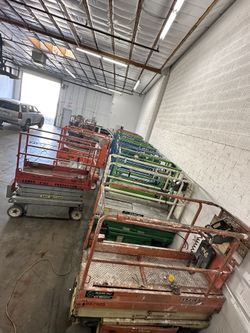 19 Foot Scissor Lifts