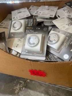 GE Indoor Mechanical Timer 24hr 2-Polarized Outlet Big Button White