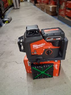 Milwaukee
M12 12-Volt Lithium-Ion Cordless Green 250 ft. 3-Plane Laser Level Kit with One 4.0 Ah Battery,  and Case