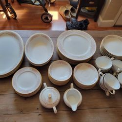 Halsey China Sweetheart Rose Set