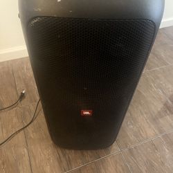 JBL 310 Speaker For SALE 