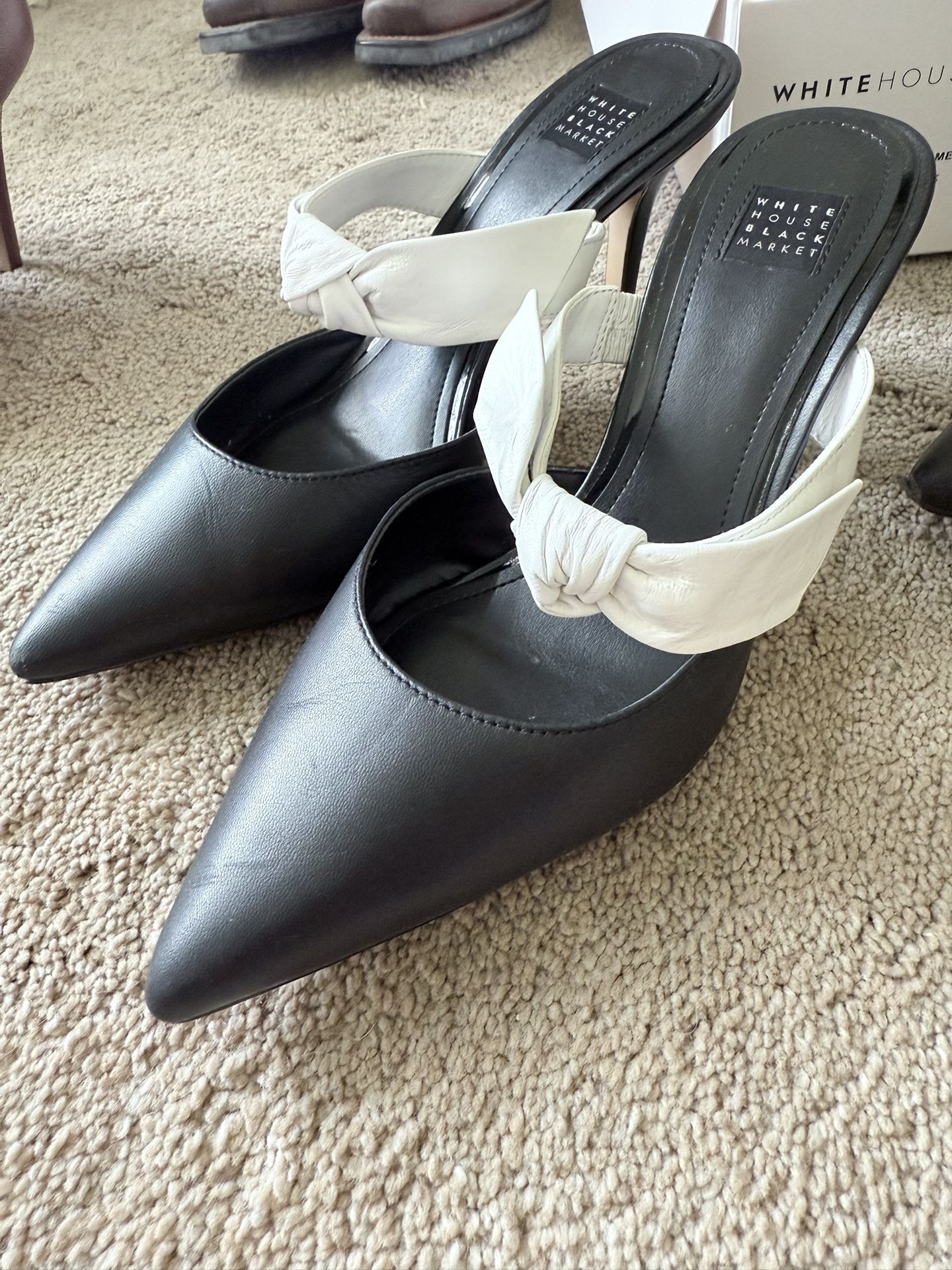 White House Black Market Size 7