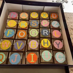 ALPHABET BLOCKS!!  26 CLEAR BLOCKS WITH SURPRISES INSIDE ! DISPLAYS A TOY OR LETTER! 