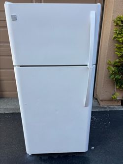 Kenmore Refrigerator 18cu Ft $220 Free Delivery