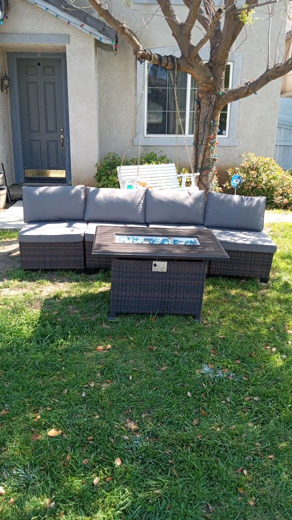 Display Model Brand New Only Displayed Patio Set Patio Couch Patio Furniture Outdoor Patio Furniture Patio Sofa Patio Couch Patio Set Propane Fire Pit