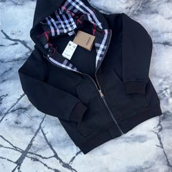 Burberry Men's Black Hoodie (M&L)