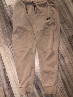 nike tech sweatpants