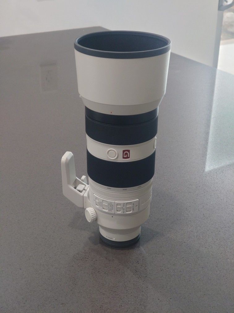 Sony 100-400mm G Master lens