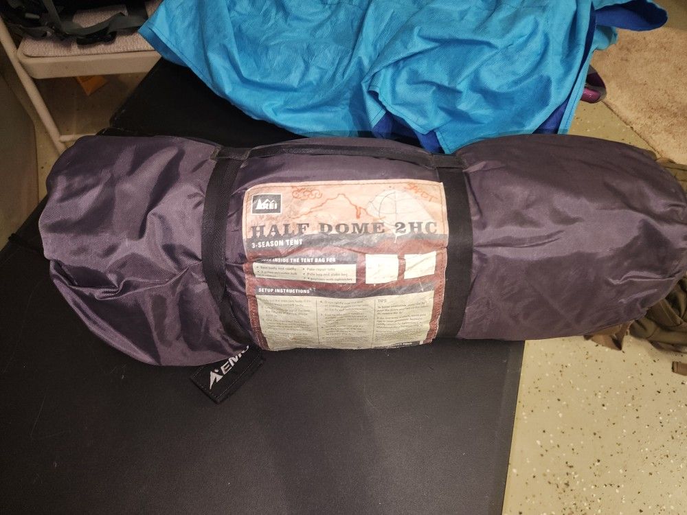 REI HALF DOME 2HC 3 SEASON TENT