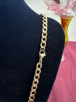 Cuban Chain Necklace in ION Plated YG Stainless Steel 22 Inches