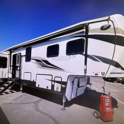 2022 BIGHORN TRAVELER 39MB