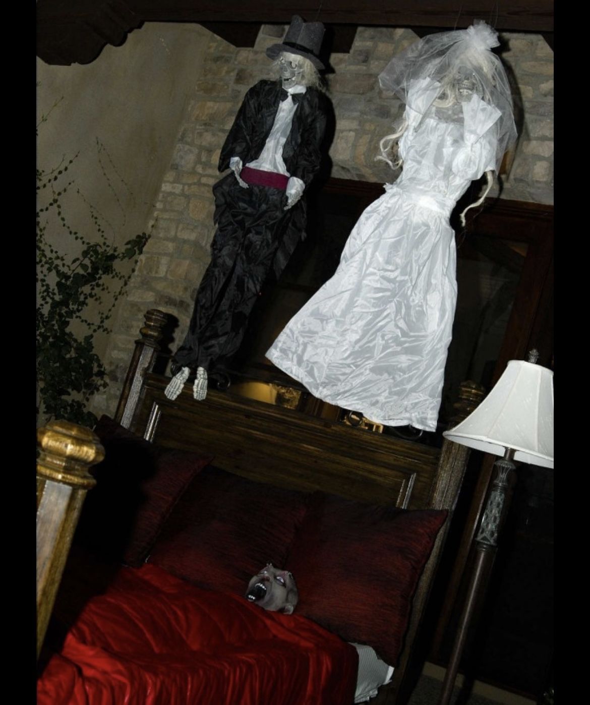 Halloween Decorations & Props