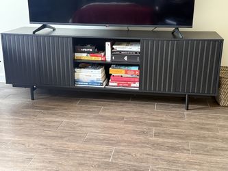 TV Stand - perfect condition