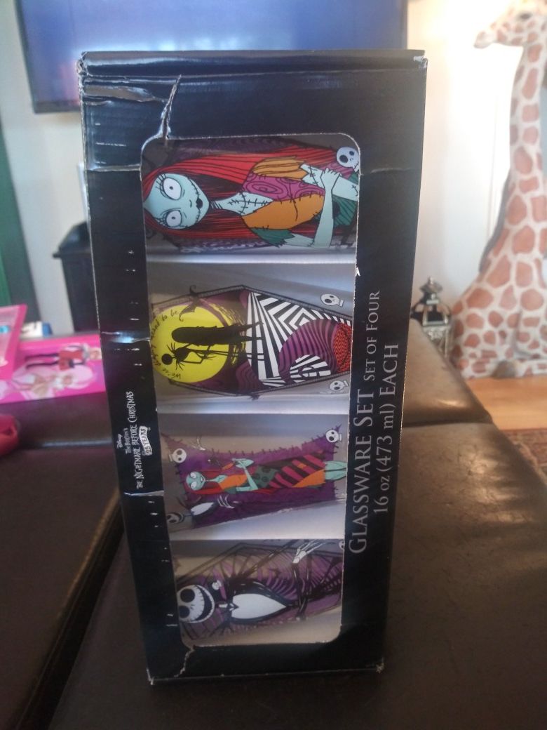 Nightmare Before Christmas Glassware Set