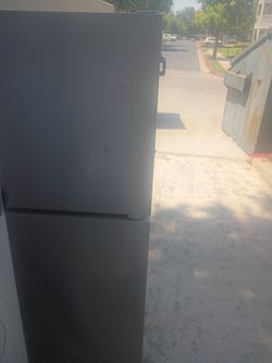 Lavadora y secadora y refrigerador de 5 oues
