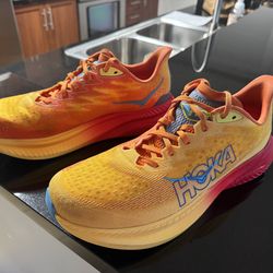 Hoka Mach 6 Excellent Condition Unique Color Wave