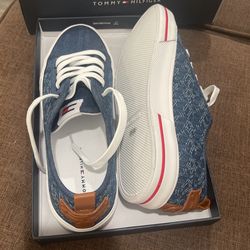 Tommy Hilfiger Women Shoes