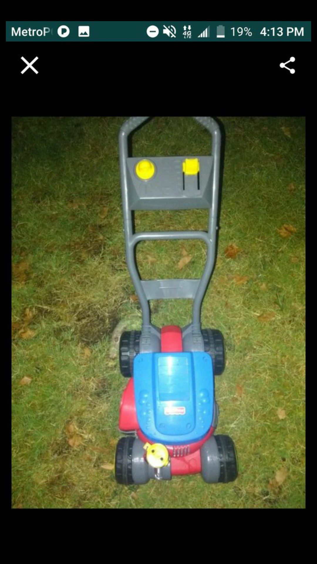 Toy lawnmower