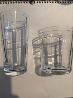 Clear glass cups