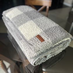 Pendleton Sherpa King Blanket King