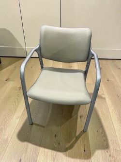 Herman Miller Aside Guest Chair – New – $400 📦 Miami