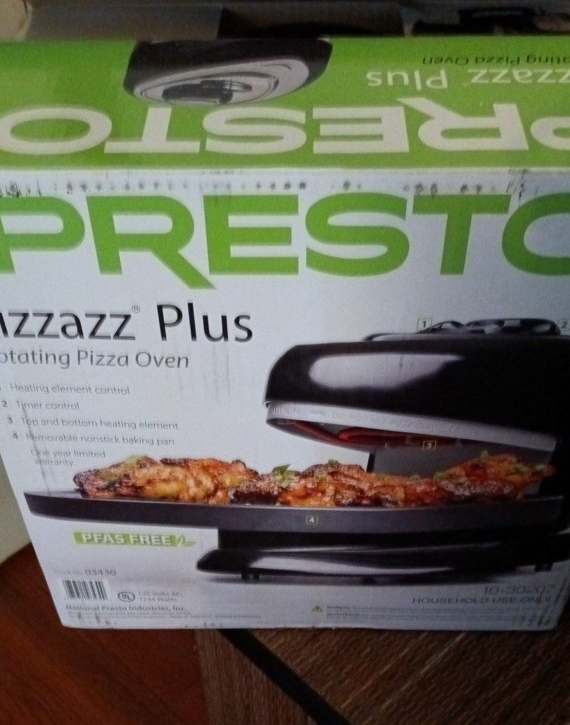 Presto Pizzazz Plus Pizza Baker (New)