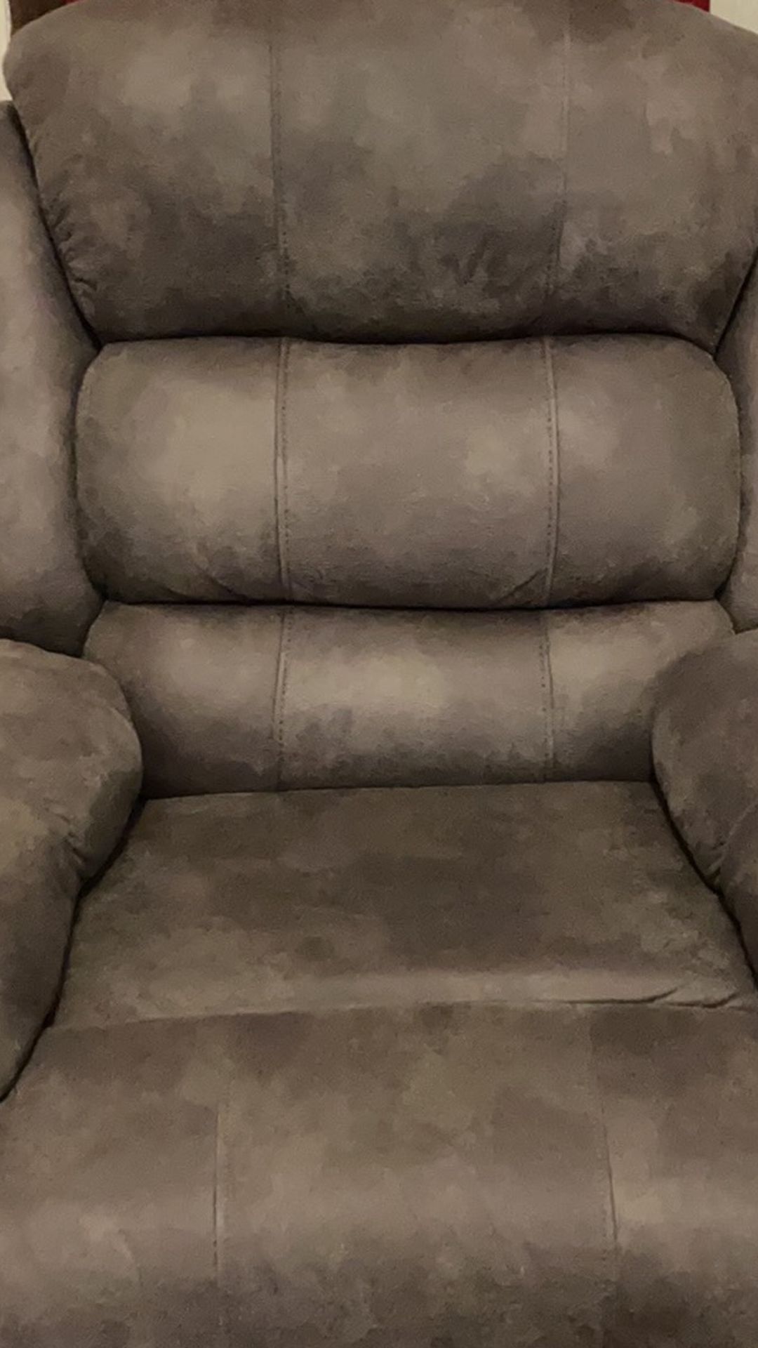 Reclinable Chair New Never Use